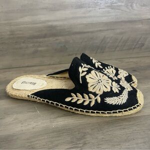 NWT Soludos Women 9 Black Floral Embroidered Boho Slip On Flats Espadrille Mules